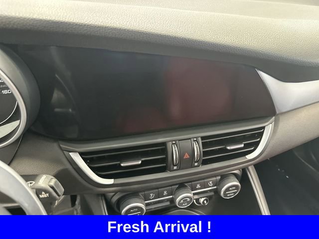 Used 2022 Alfa Romeo Giulia Veloce image 25