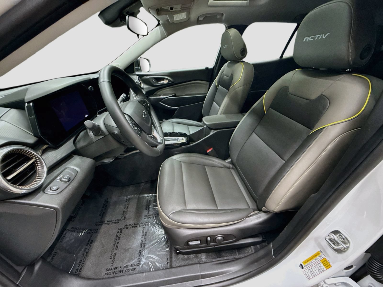 New 2026 Chevrolet Trax ACTIV w/ Sunroof Package FWD image 26