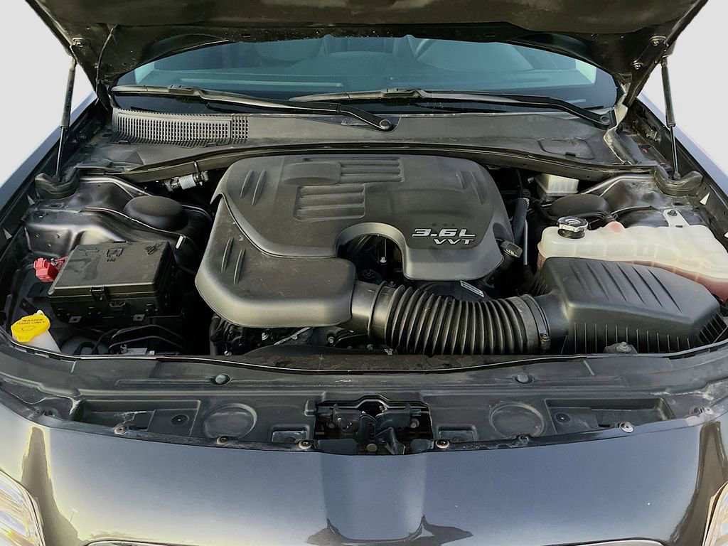 Used 2021 Chrysler 300 Touring L image 29