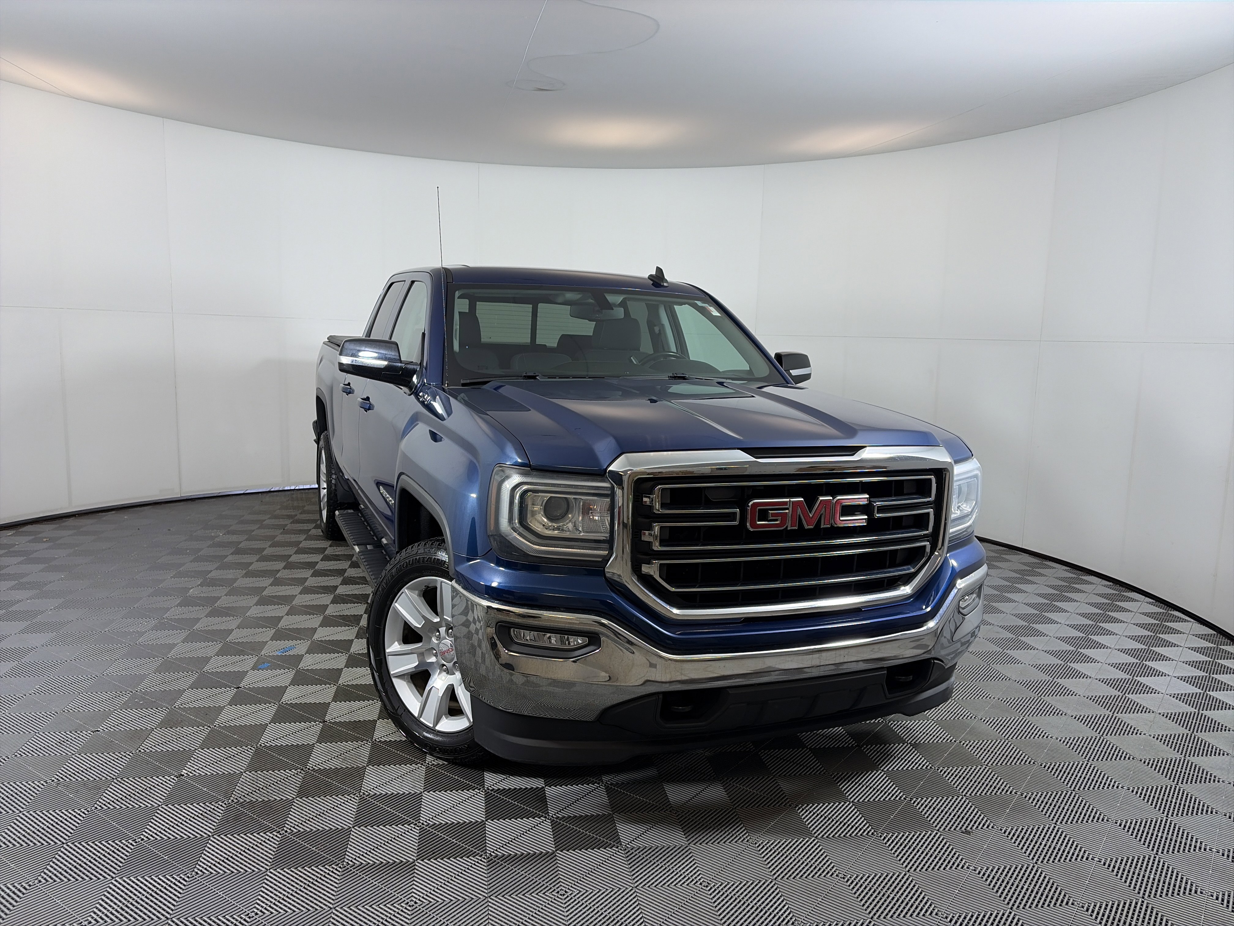 Used 2016 GMC Sierra 1500 SLE w/ SLE Value Package