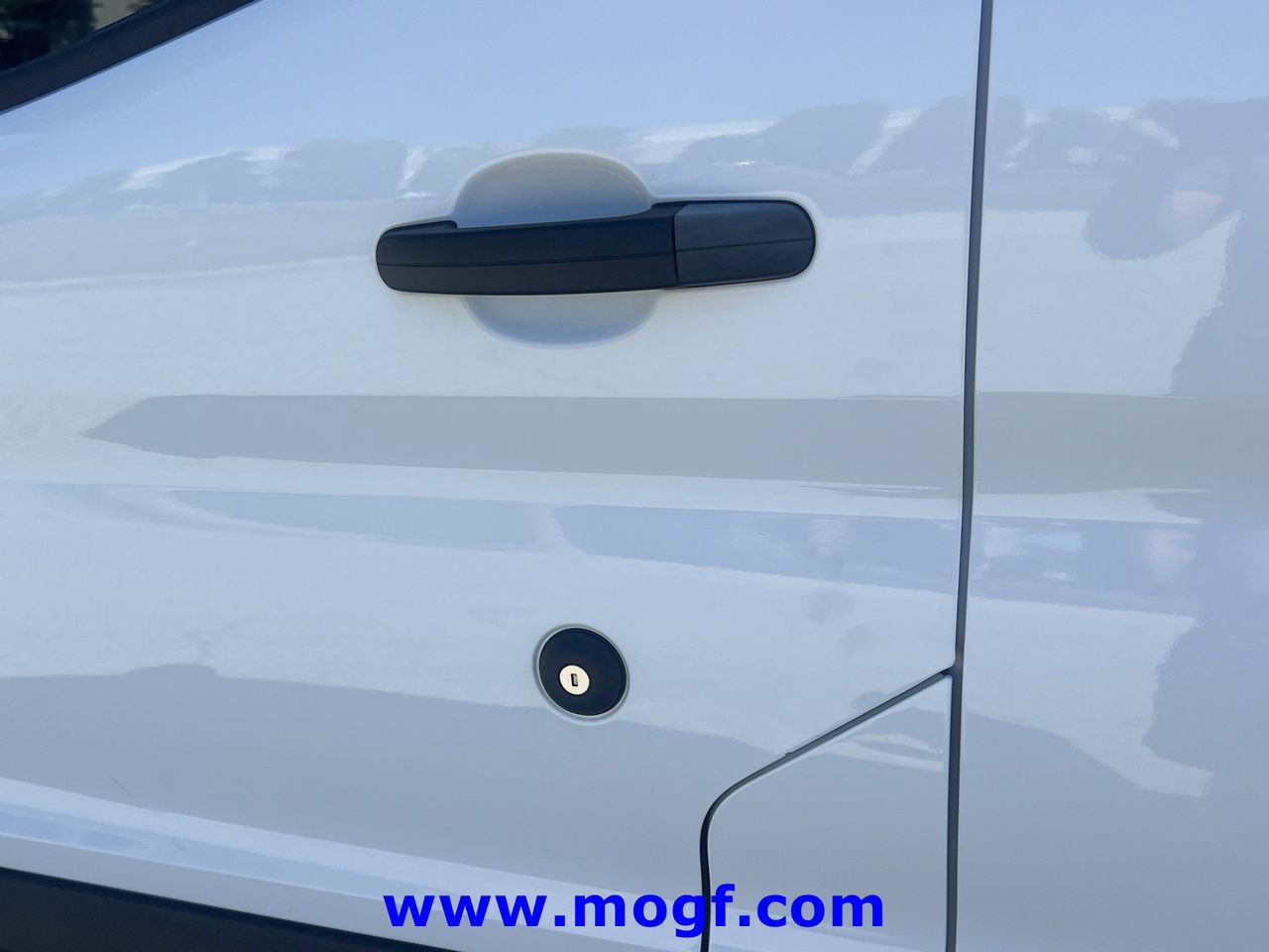 Used 2025 Ford Transit 250 Low Roof w/ Exterior Upgrade Package RWD image 29