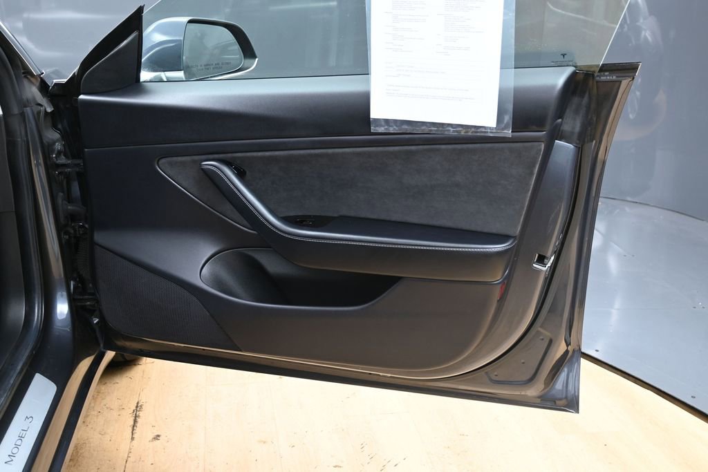 Used 2018 Tesla Model 3 Long Range image 42