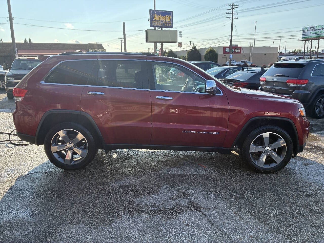 Used 2015 Jeep Grand Cherokee Limited w/ Luxury Group II AWD/4WD image 8