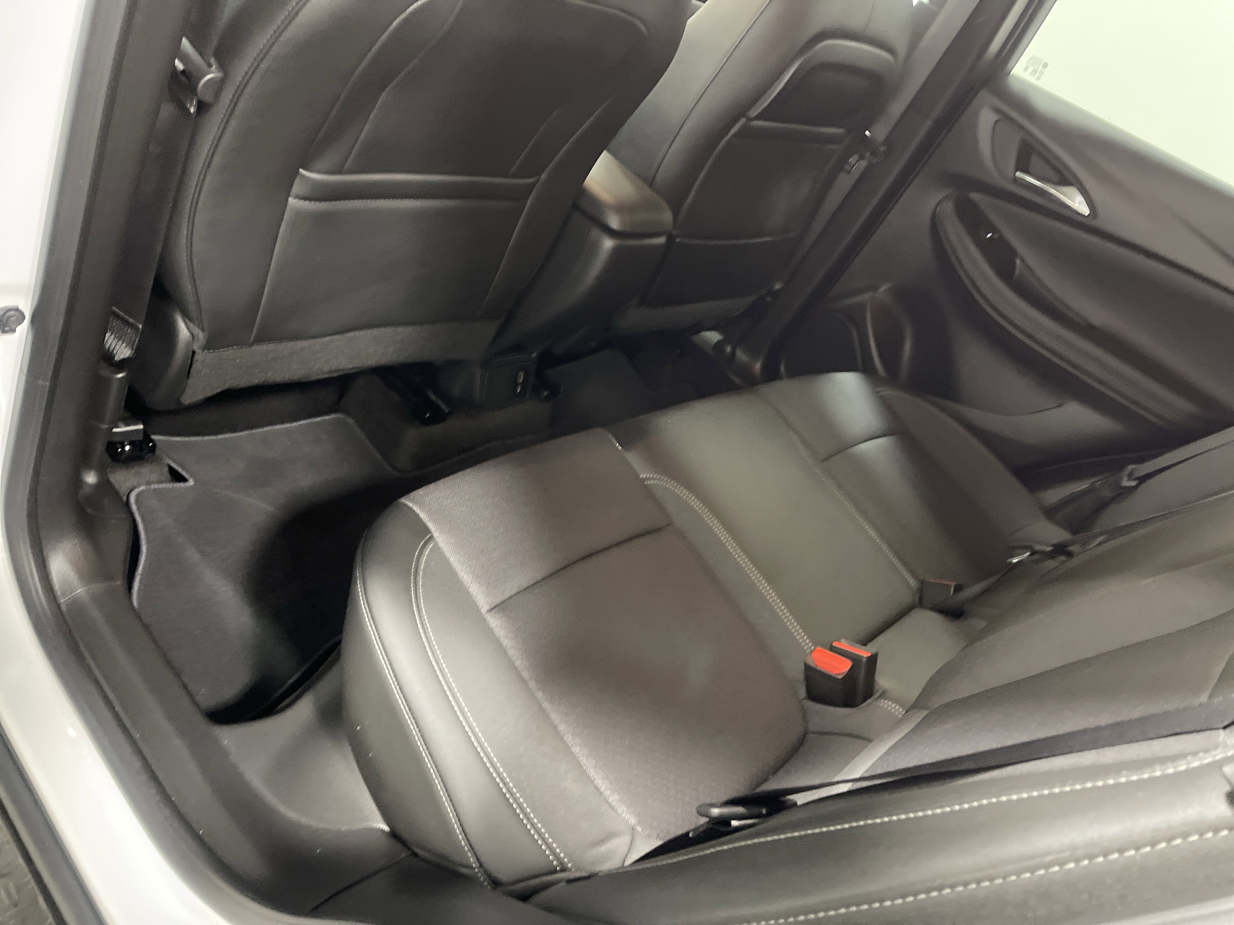 Used 2023 Buick Encore GX Preferred w/ Cold Weather Comfort Package FWD image 17