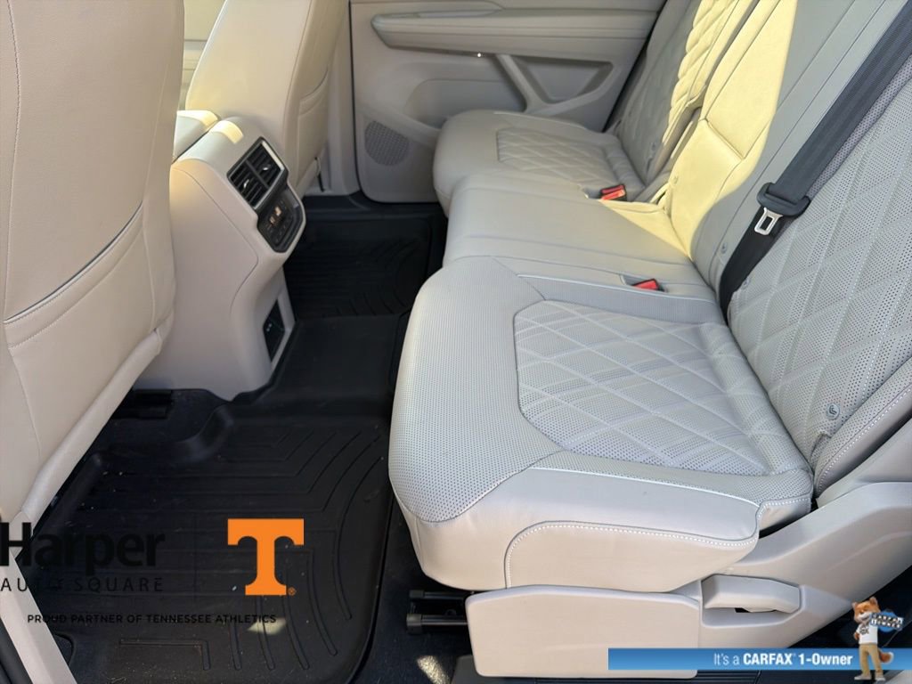 Used 2025 Volkswagen Atlas SEL Premium R-Line image 10