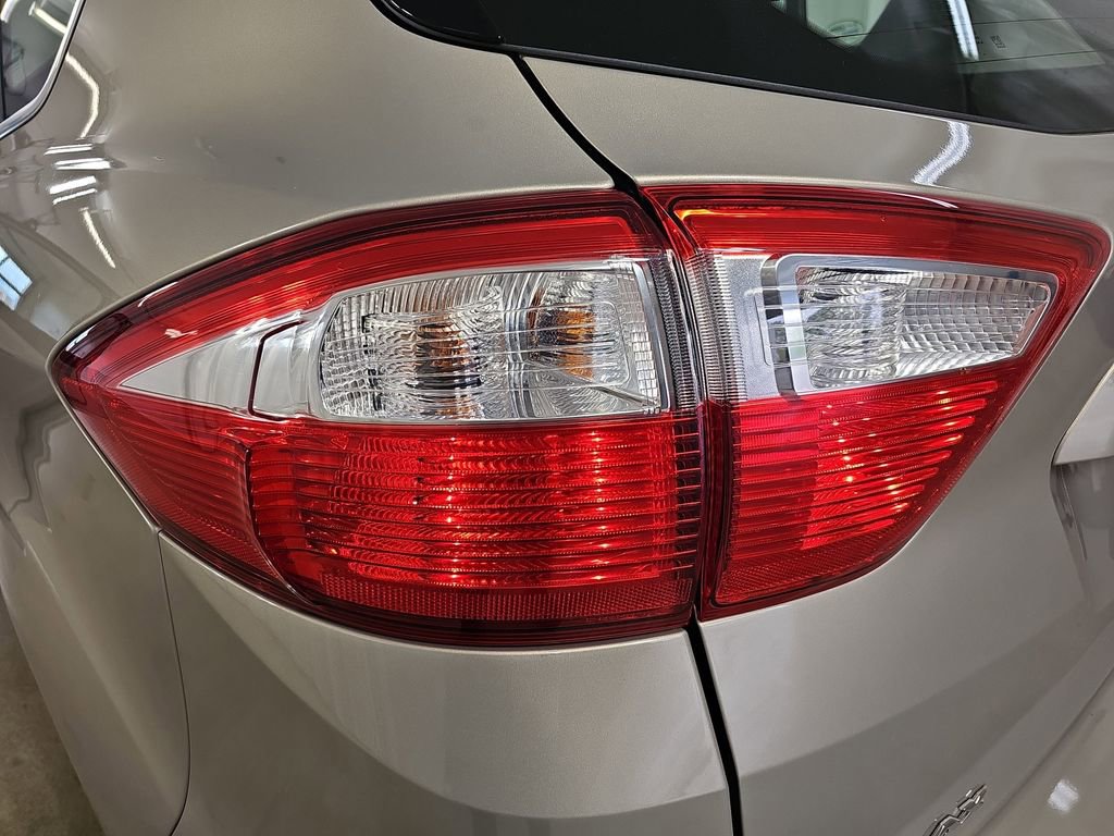 Used 2016 Ford C-MAX SEL w/ Equipment Group 303A FWD image 40