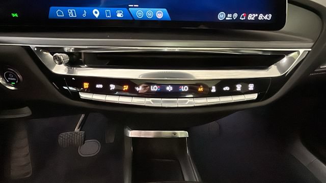 Used 2024 Cadillac Lyriq Tech RWD image 23