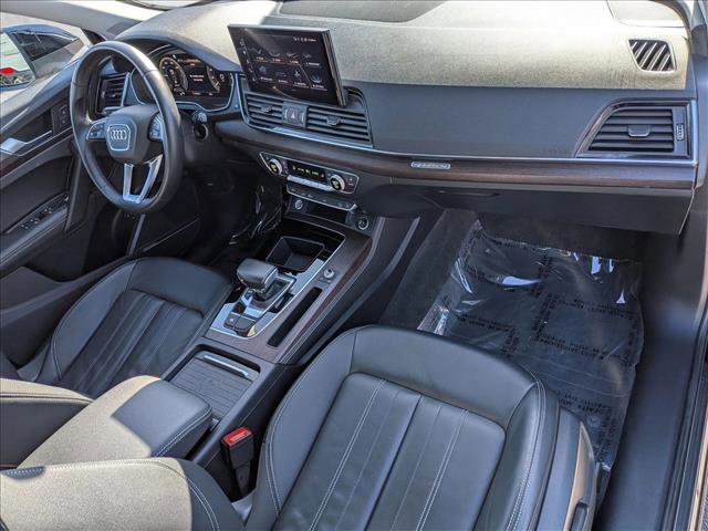 Used 2021 Audi Q5 e Premium Plus w/ Premium Plus Package image 23