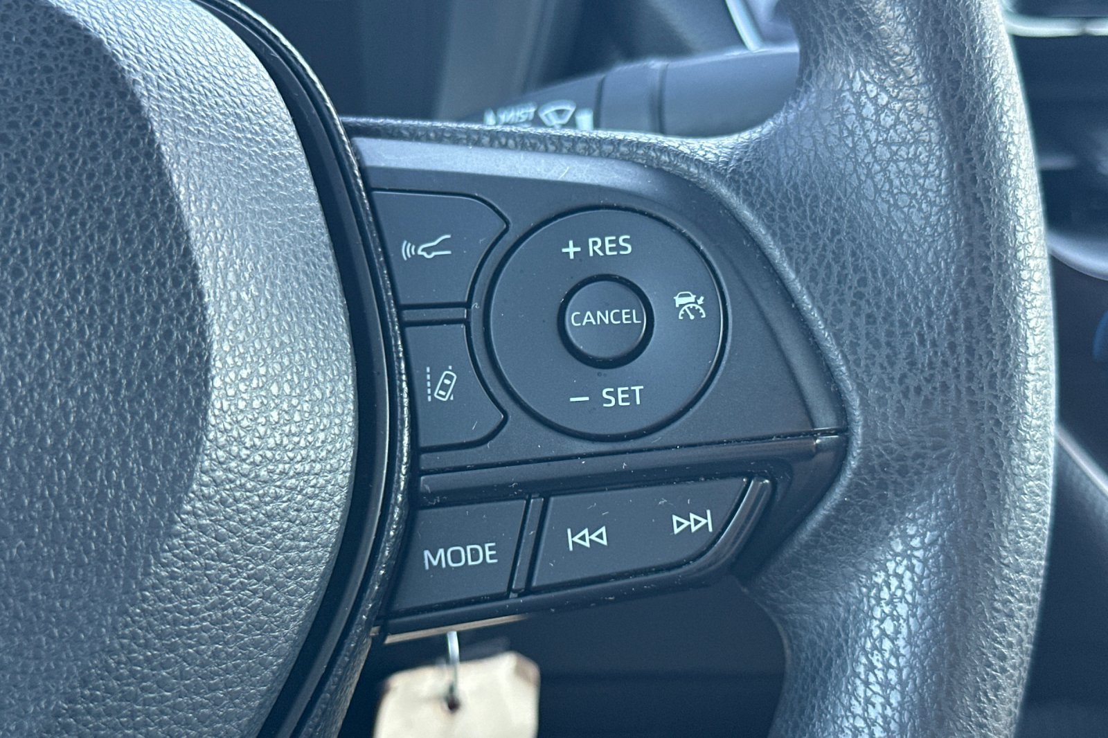 Certified 2020 Toyota Corolla LE FWD image 27