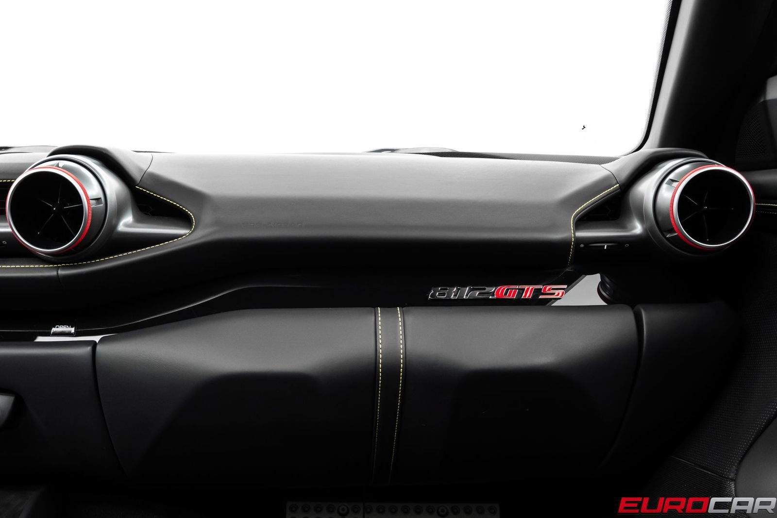 Used 2022 Ferrari 812 GTS RWD image 37