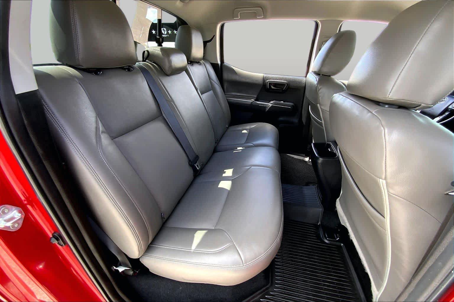 Used 2023 Toyota Tacoma SR AWD/4WD image 19