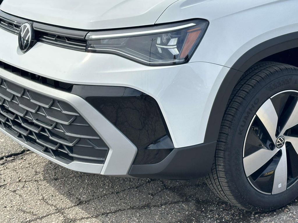 New 2026 Volkswagen Taos S AWD/4WD image 6