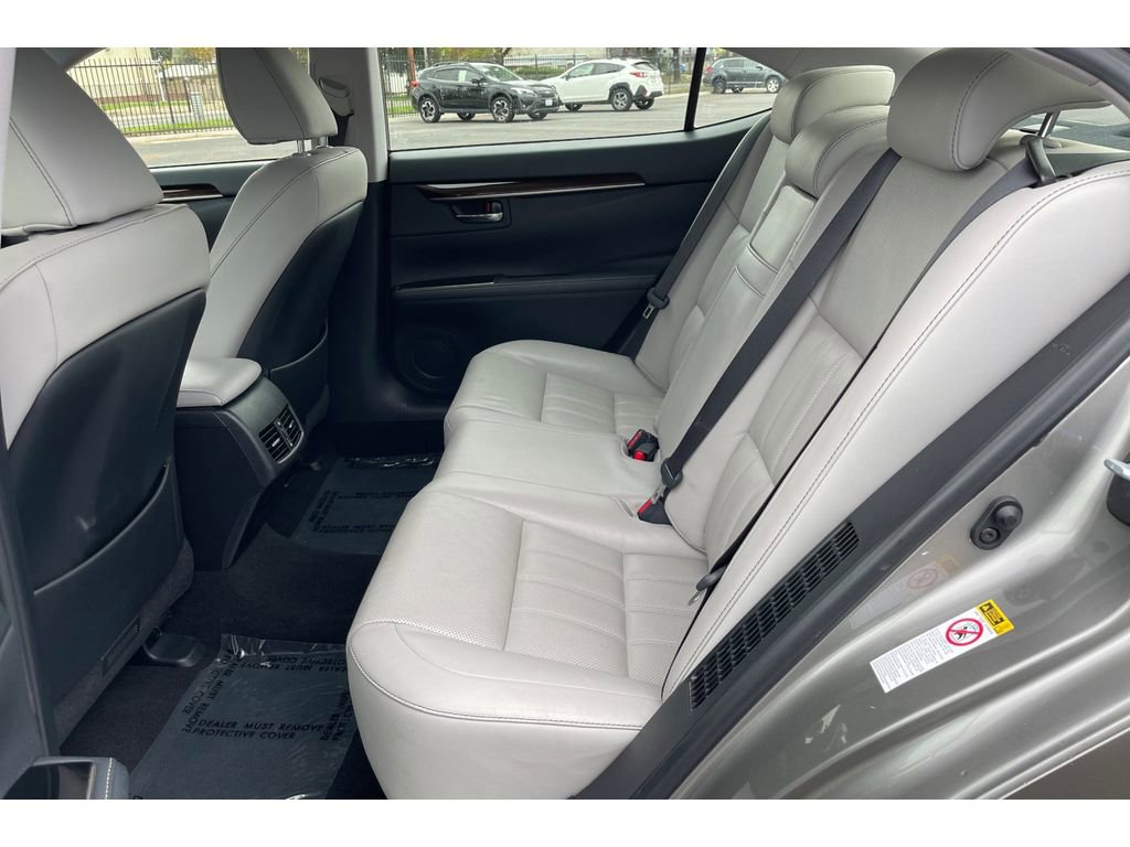 Used 2017 Lexus ES 300h image 15