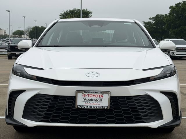 Used 2025 Toyota Camry SE FWD image 8