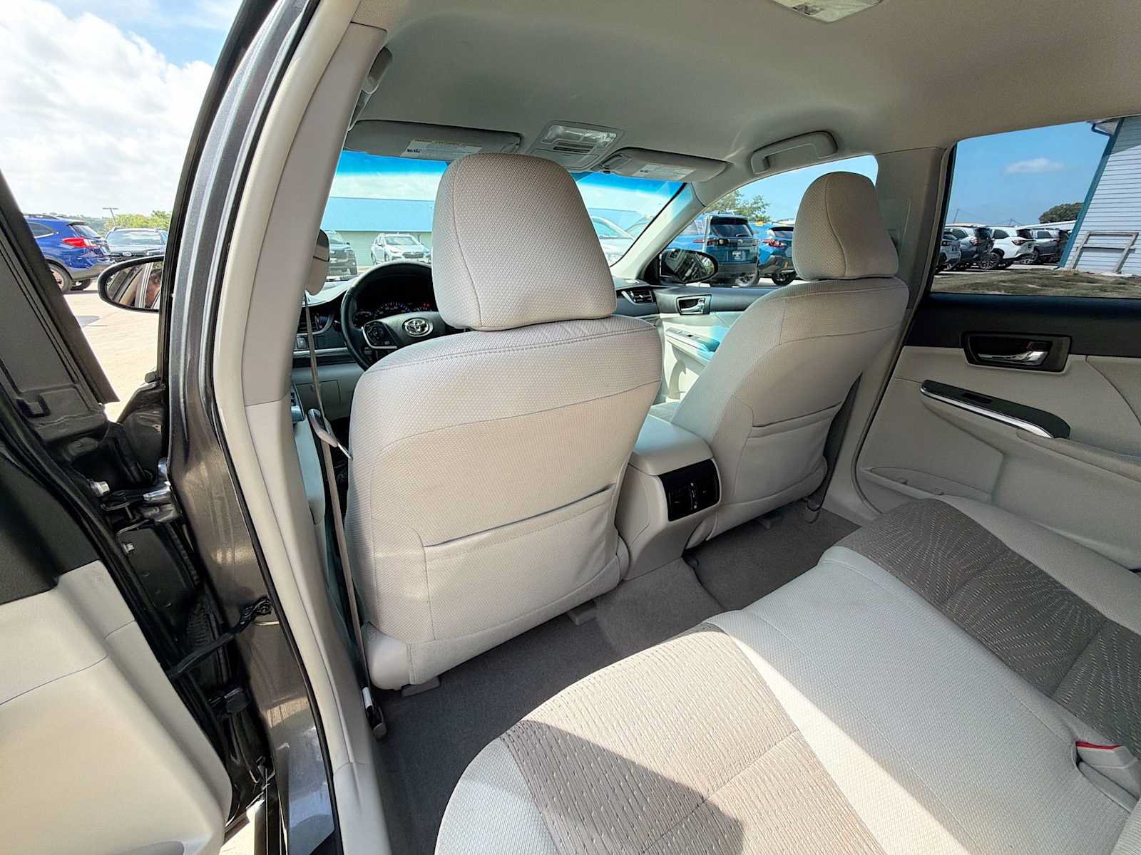 Used 2012 Toyota Camry XLE w/ Convenience Pkg FWD image 15