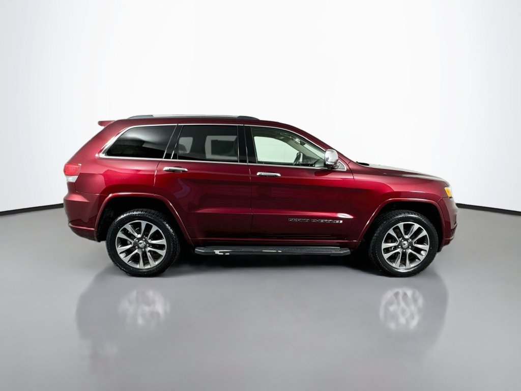 Used 2018 Jeep Grand Cherokee Overland AWD/4WD image 9