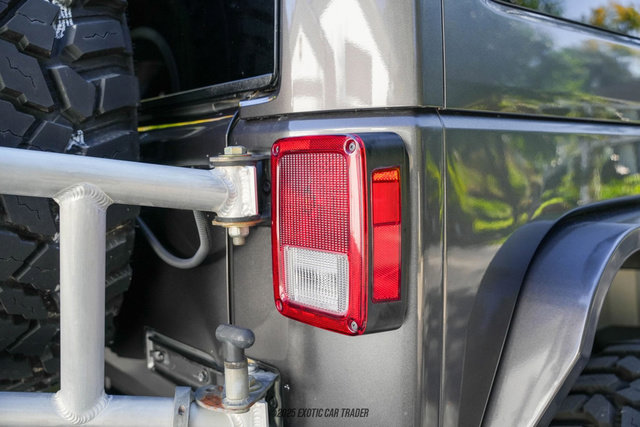 Used 2016 Jeep Wrangler Unlimited Rubicon w/ Connectivity Group image 50