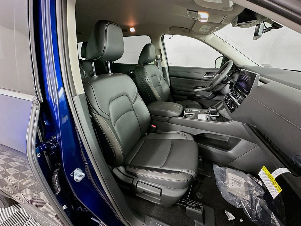 New 2026 Nissan Pathfinder SL image 37