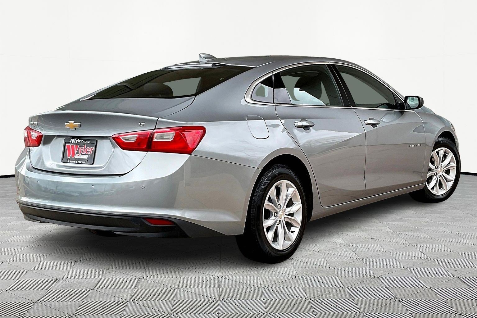 Used 2024 Chevrolet Malibu LT image 6