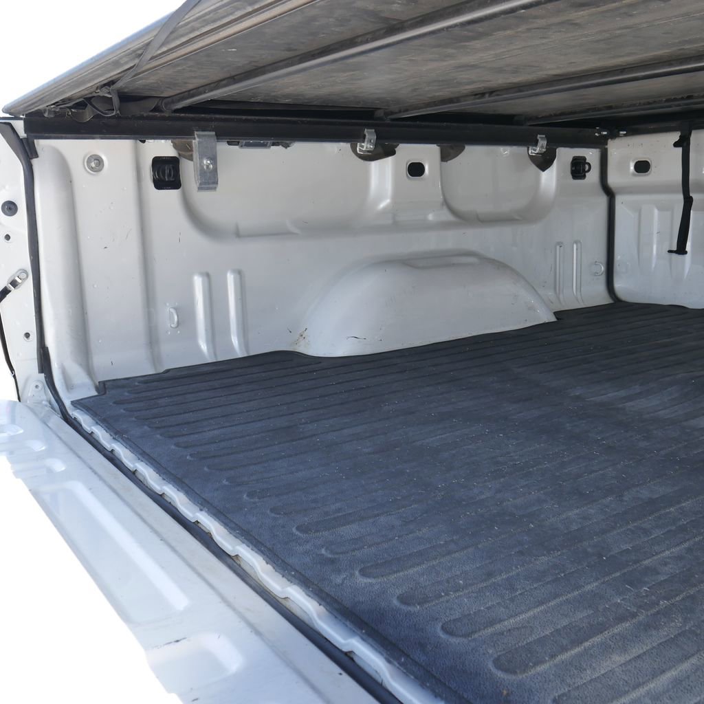 Used 2015 GMC Sierra 1500 SLT w/ SLT Crew Cab Value Package image 24