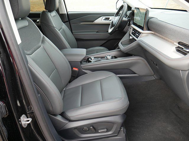 New 2026 Ford Explorer Active w/ Active Comfort Package AWD/4WD image 34