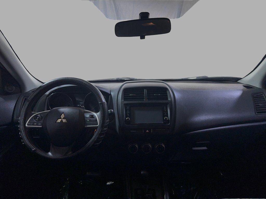 Used 2020 Mitsubishi Outlander Sport 2.0 ES image 13