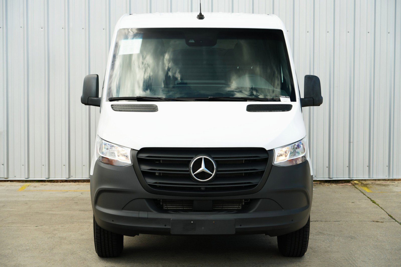 Used 2023 Mercedes-Benz Sprinter 1500 image 7