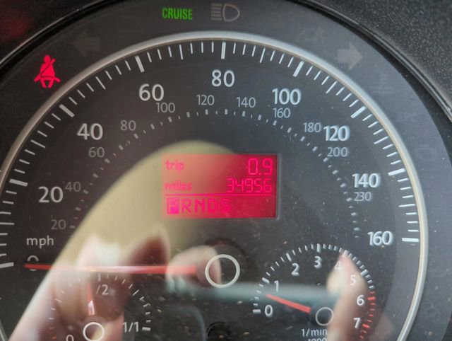 Used 2008 Volkswagen Beetle SE FWD image 33