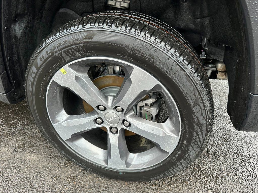 New 2026 Jeep Grand Cherokee Limited image 13