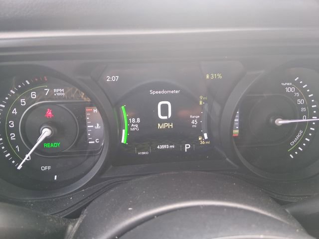 Used 2024 Jeep Wrangler Unlimited image 9