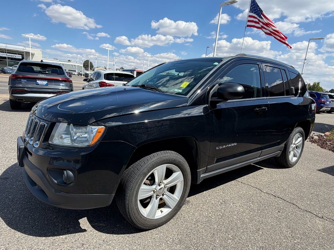 Used 2012 Jeep Compass Latitude AWD/4WD image 3