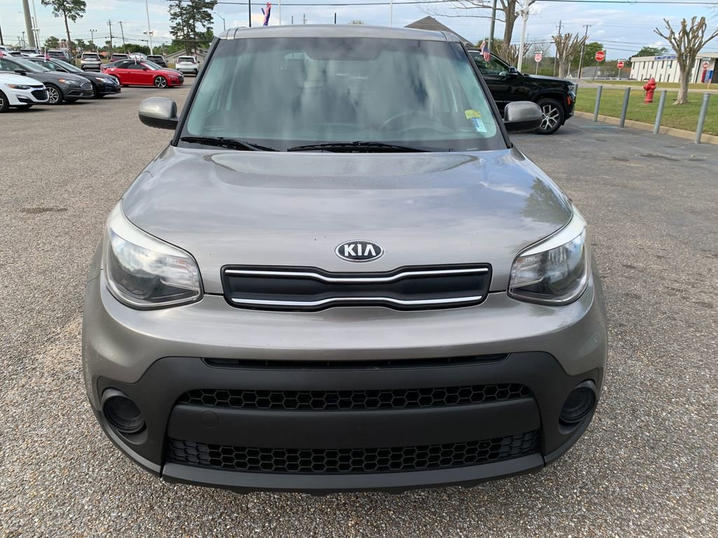 Used 2017 Kia Soul w/ Convenience Package image 3