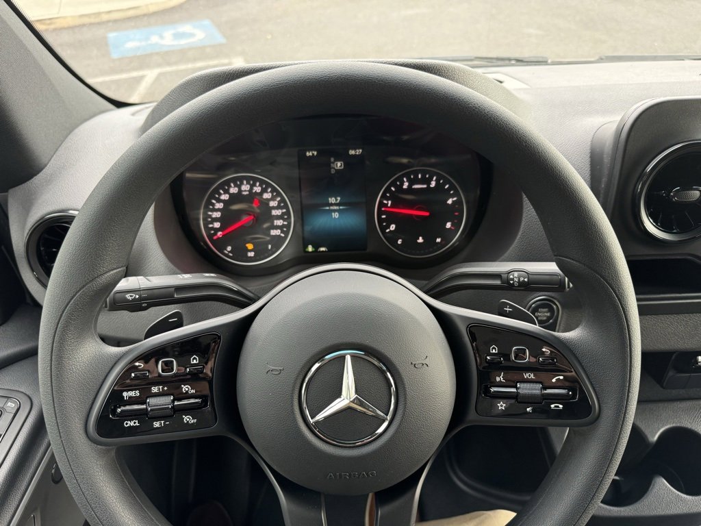 Used 2024 Mercedes-Benz Sprinter 3500 image 27