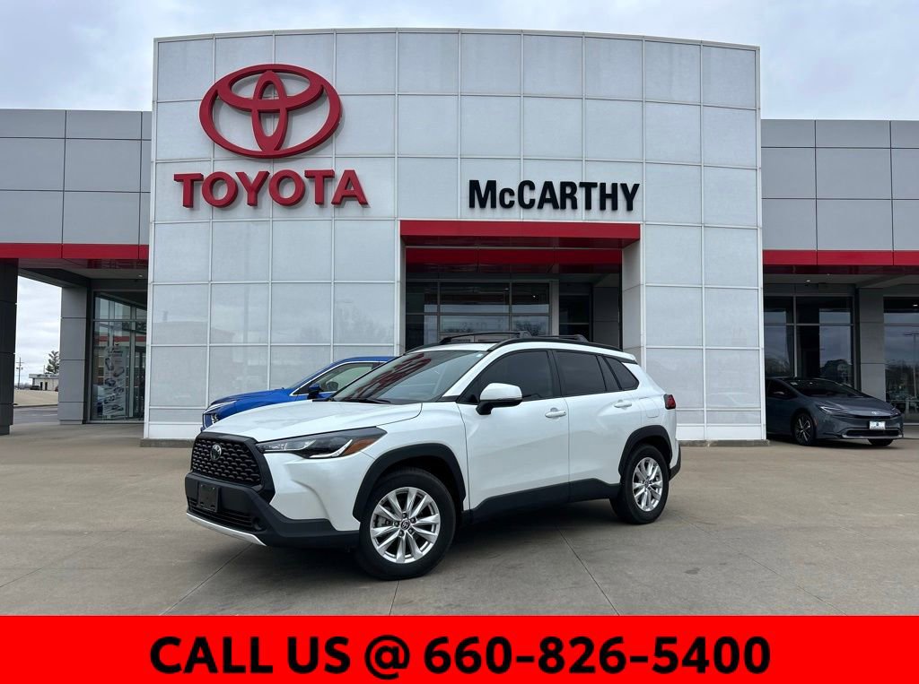 Used 2024 Toyota Corolla Cross LE w/ Moonroof Package image 1