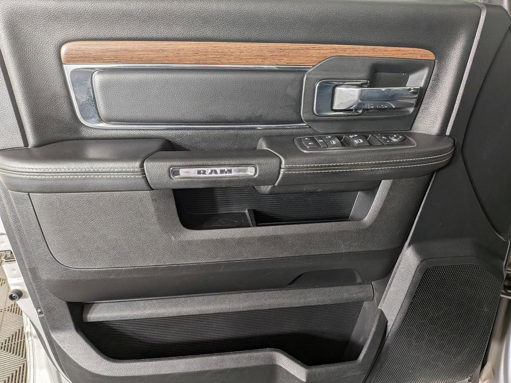 Used 2017 RAM 1500 Laramie w/ Convenience Group image 14