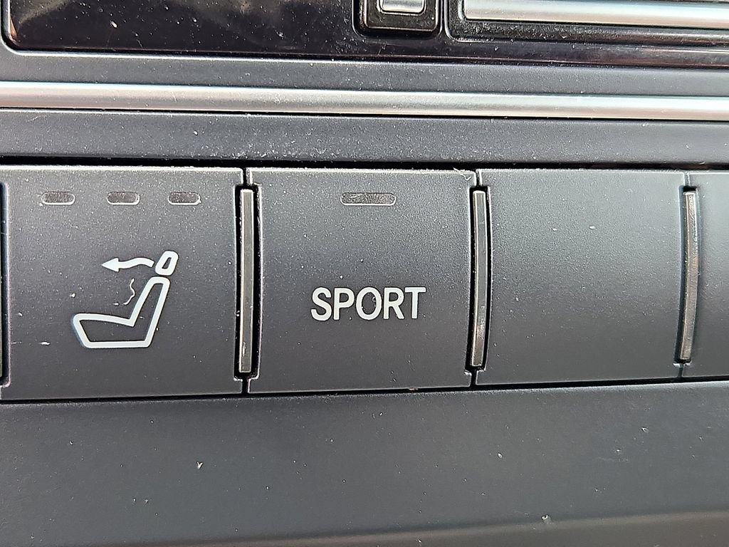 Used 2011 Mercedes-Benz E 550 Cabriolet image 26