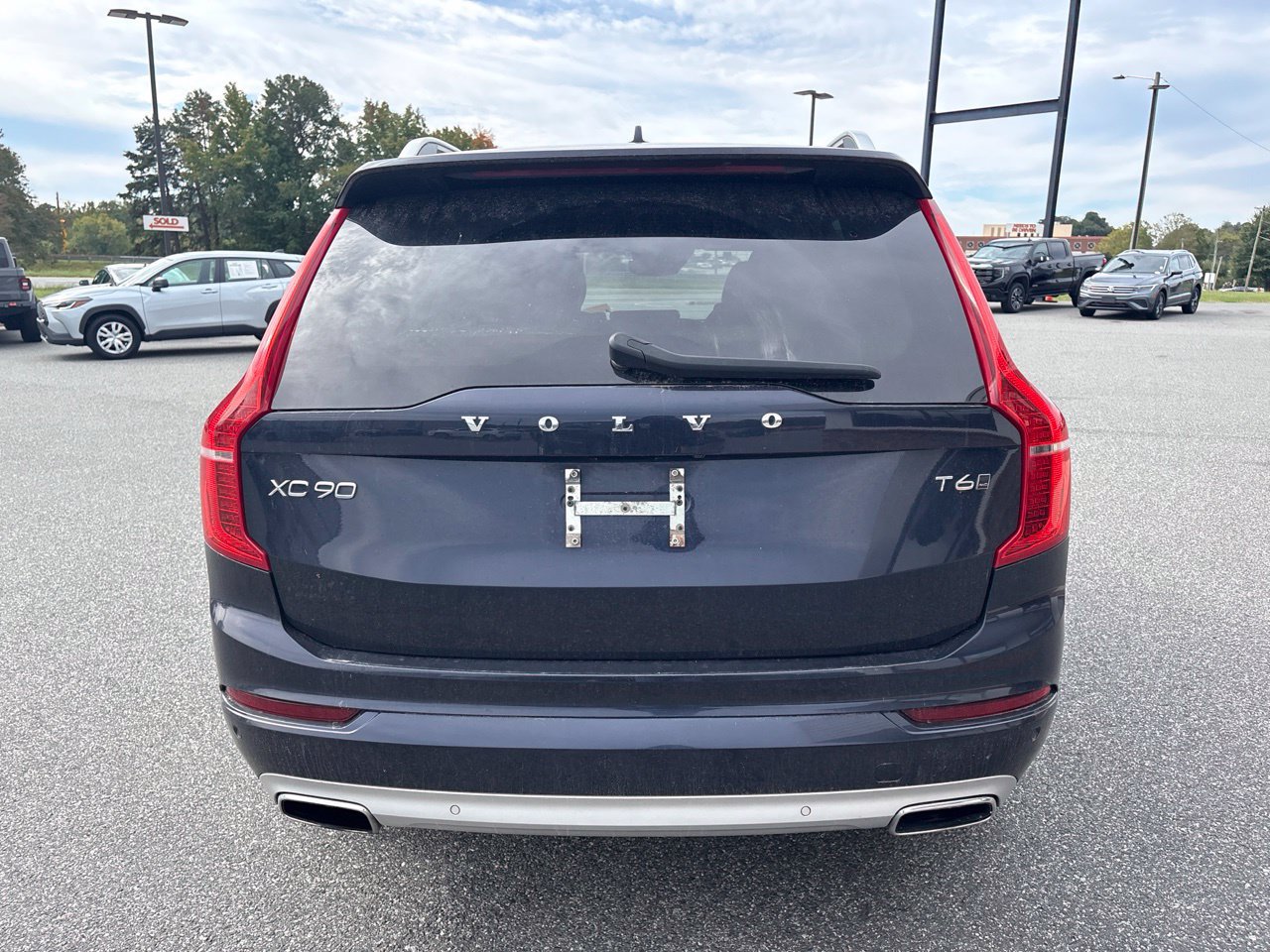 Used 2019 Volvo XC90 T6 Momentum AWD/4WD image 7