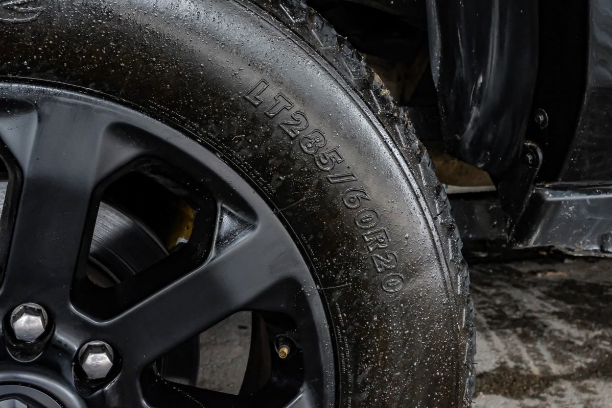Used 2019 RAM 2500 Laramie w/ Black Appearance Package AWD/4WD image 65