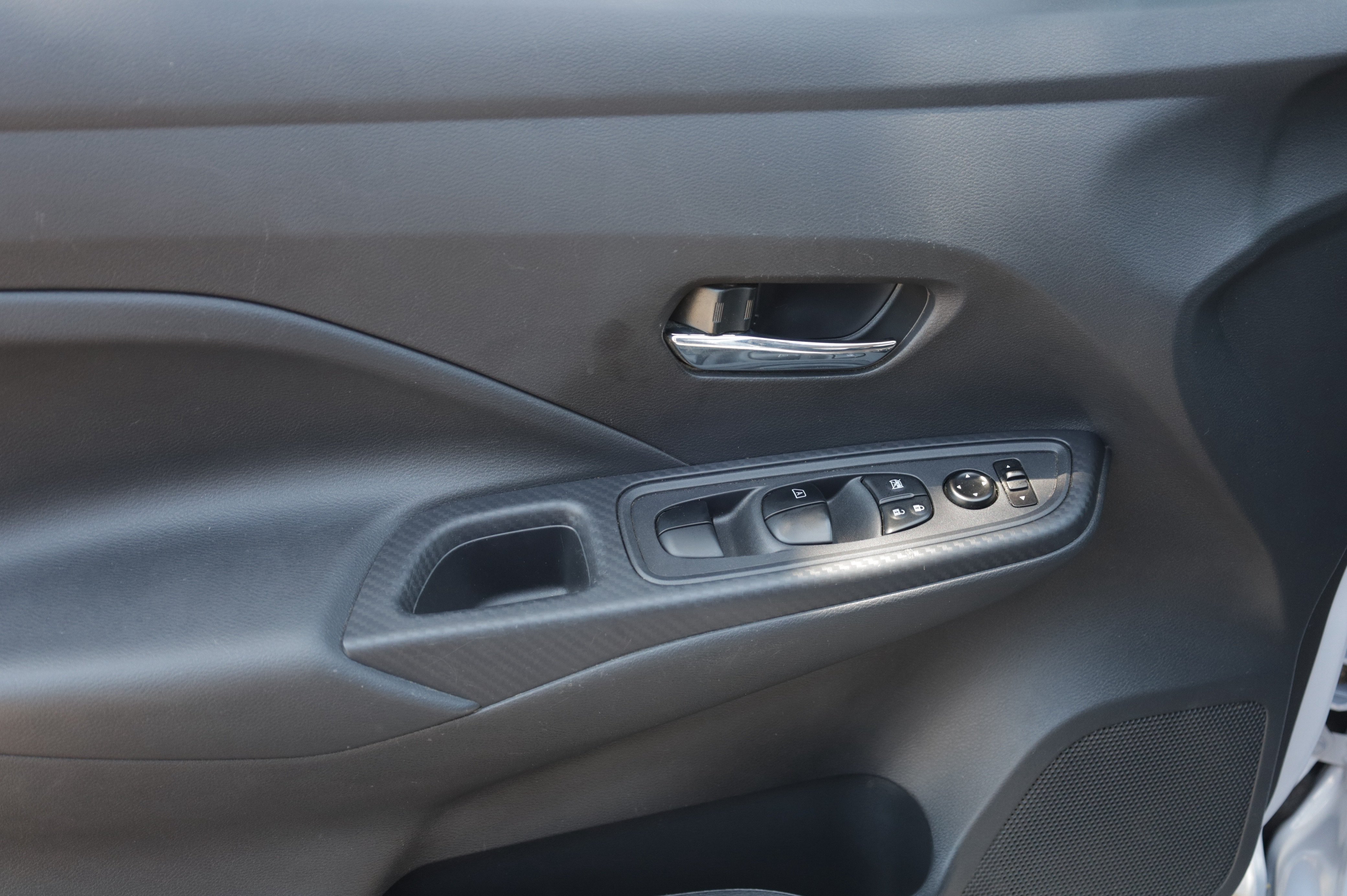 Used 2024 Nissan Versa SV w/ Trunk Package FWD image 20
