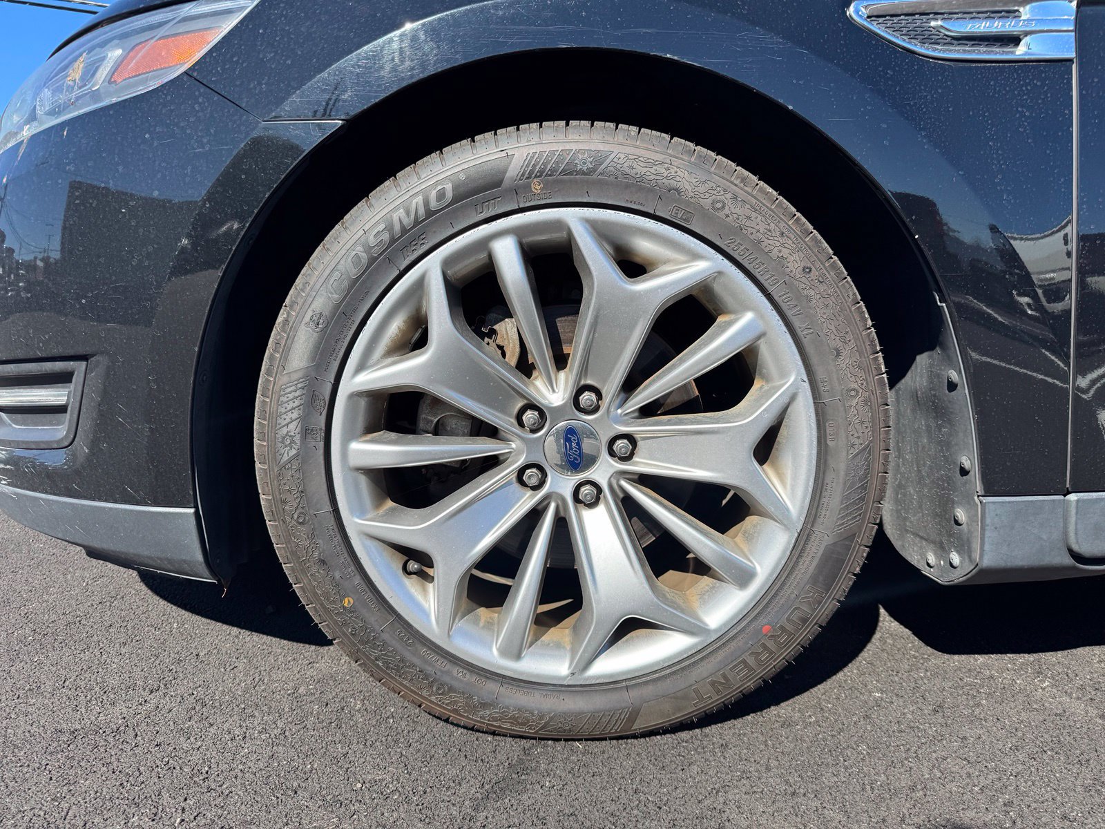 Used 2017 Ford Taurus Limited FWD image 10