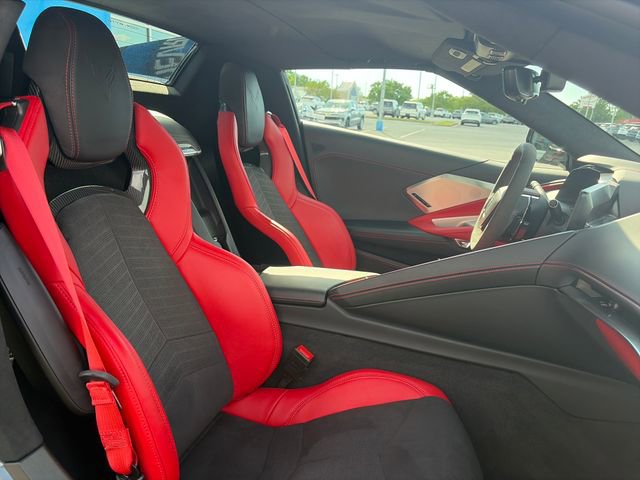 Used 2024 Chevrolet Corvette Stingray Premium Conv w/ Battery Protection Package RWD image 11