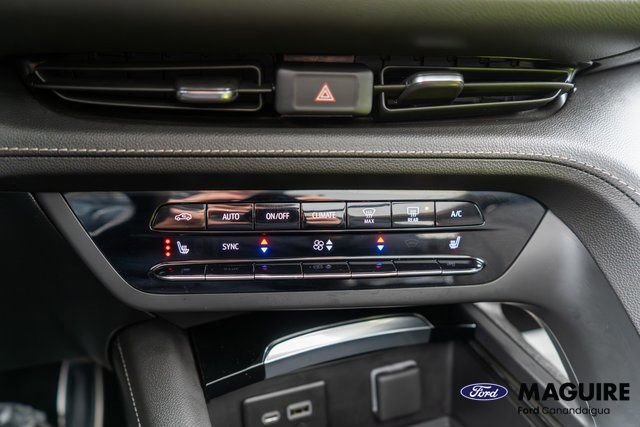 Used 2023 Buick Envision Essence w/ Sport Touring Package image 29