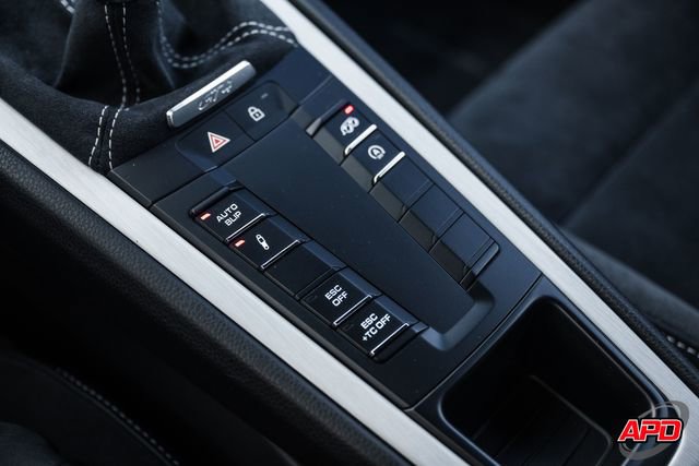 Used 2020 Porsche 718 Cayman GT4 RWD image 18