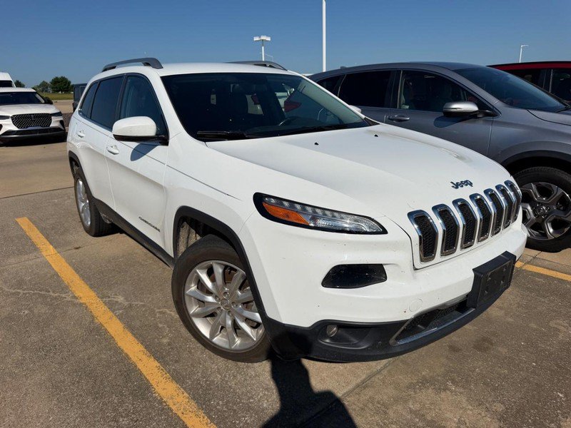 Used 2015 Jeep Cherokee Limited AWD/4WD image 2