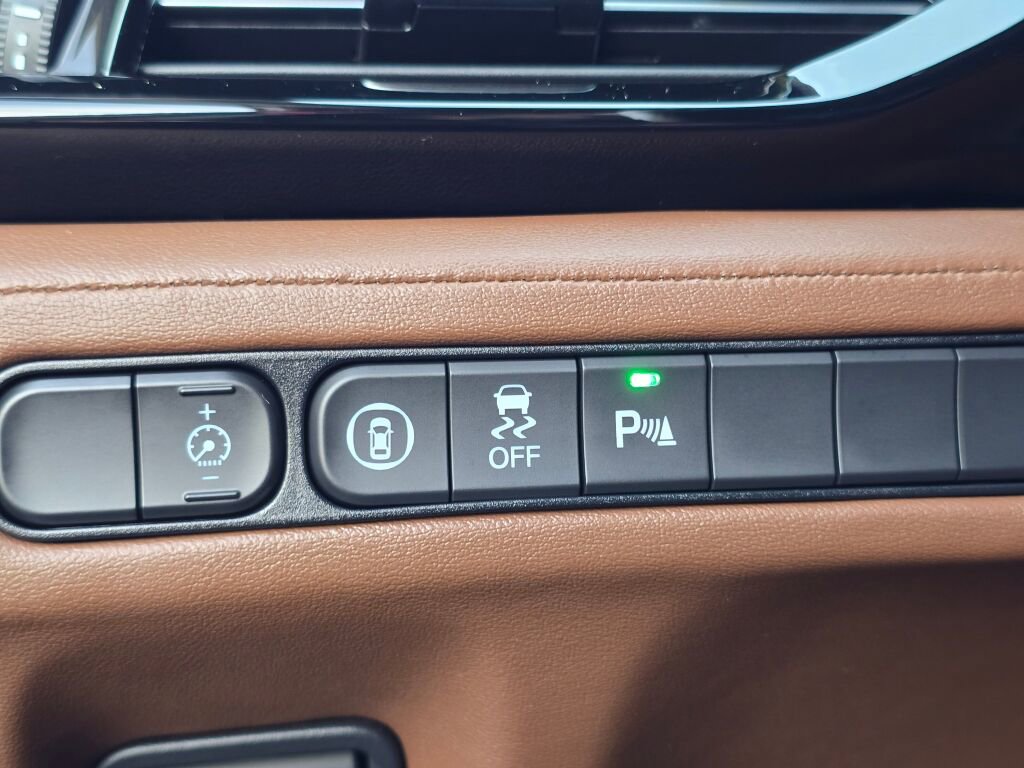 Used 2022 Acura MDX SH-AWD w/ Technology Package image 28