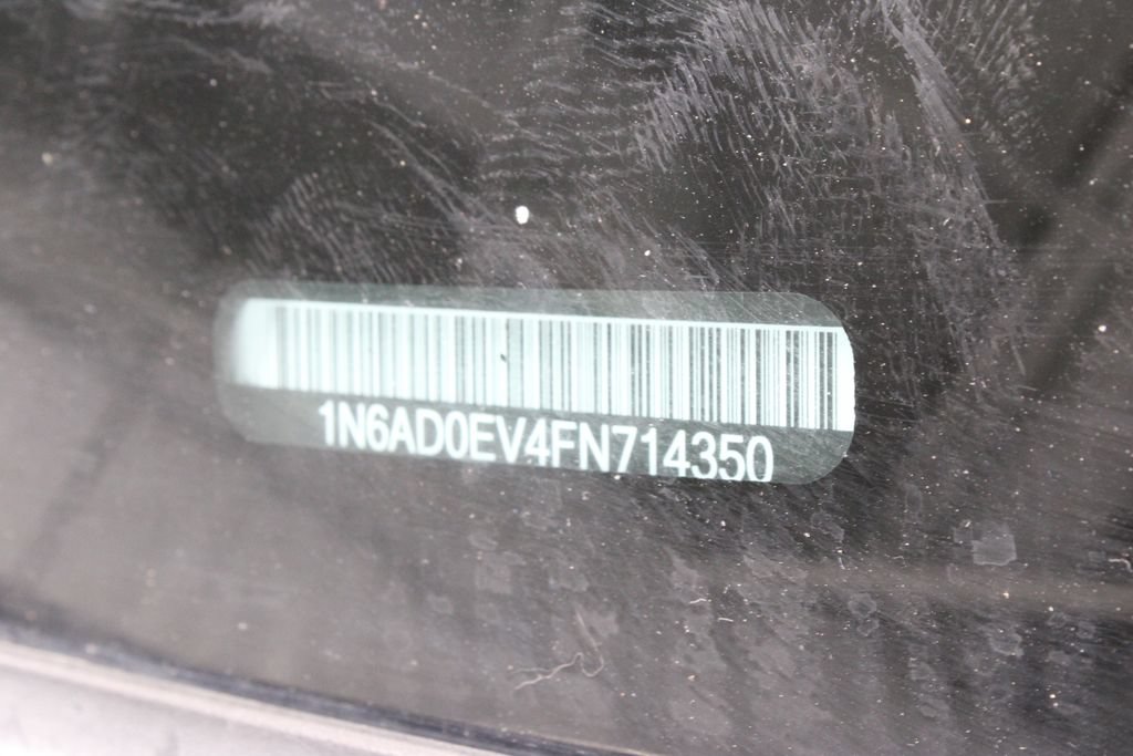 Used 2015 Nissan Frontier SV w/ SV Value Truck Package AWD/4WD image 31