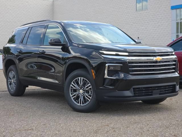 New 2026 Chevrolet Traverse LT w/ Driver Confidence Package image 2