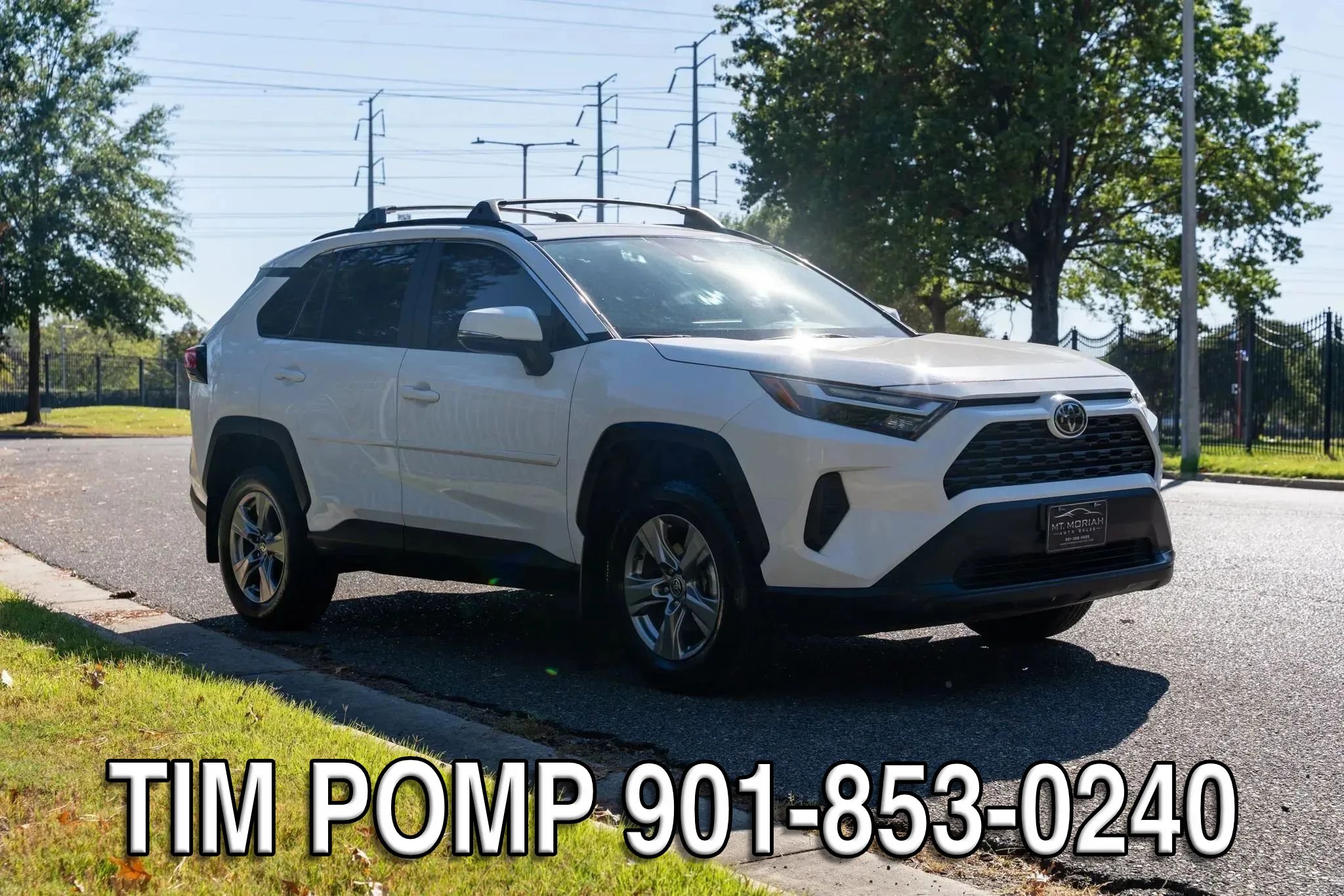 Used 2025 Toyota RAV4 XLE w/ Convenience Package FWD image 5