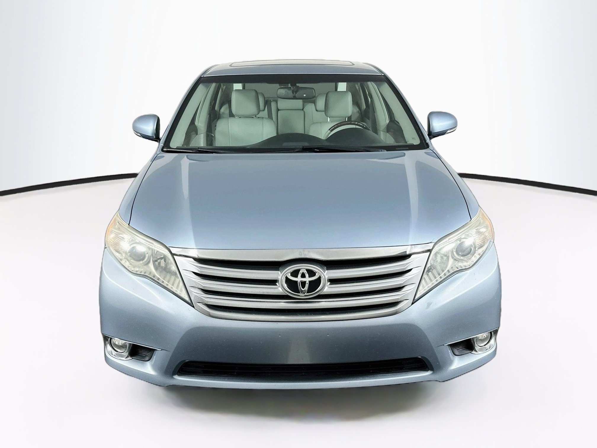 Used 2012 Toyota Avalon Limited FWD image 2