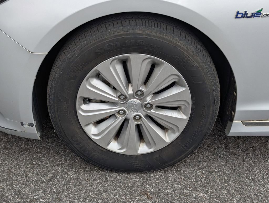 Used 2016 Hyundai Sonata SE FWD image 11